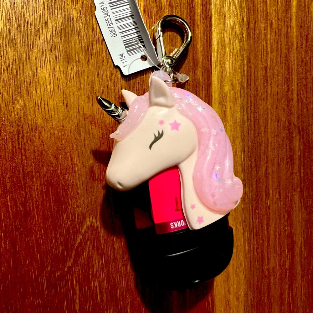 Bath&BodyWorks Unicorn Hand Sanitizer Holder with Hand Sanitizer NWT